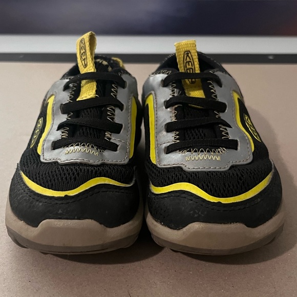 Keen Hybrid Shoes - Picture 2 of 5